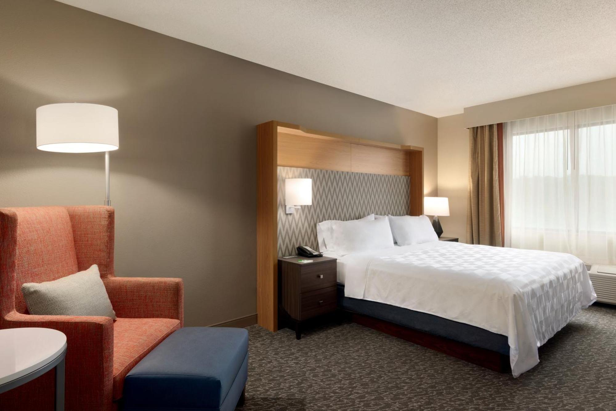 Holiday Inn Hotel & Suites Council Bluffs By Ihg Exterior photo